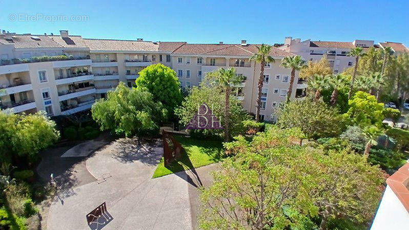Appartement à HYERES