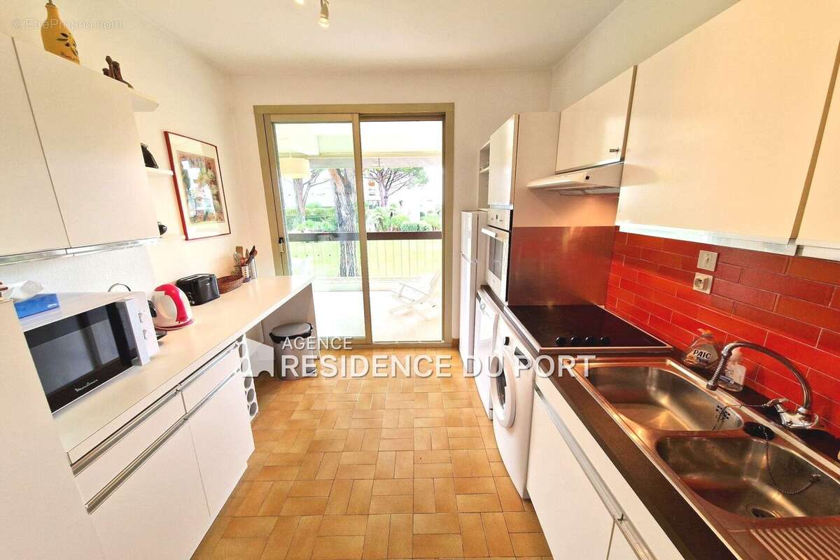 Appartement à MANDELIEU-LA-NAPOULE