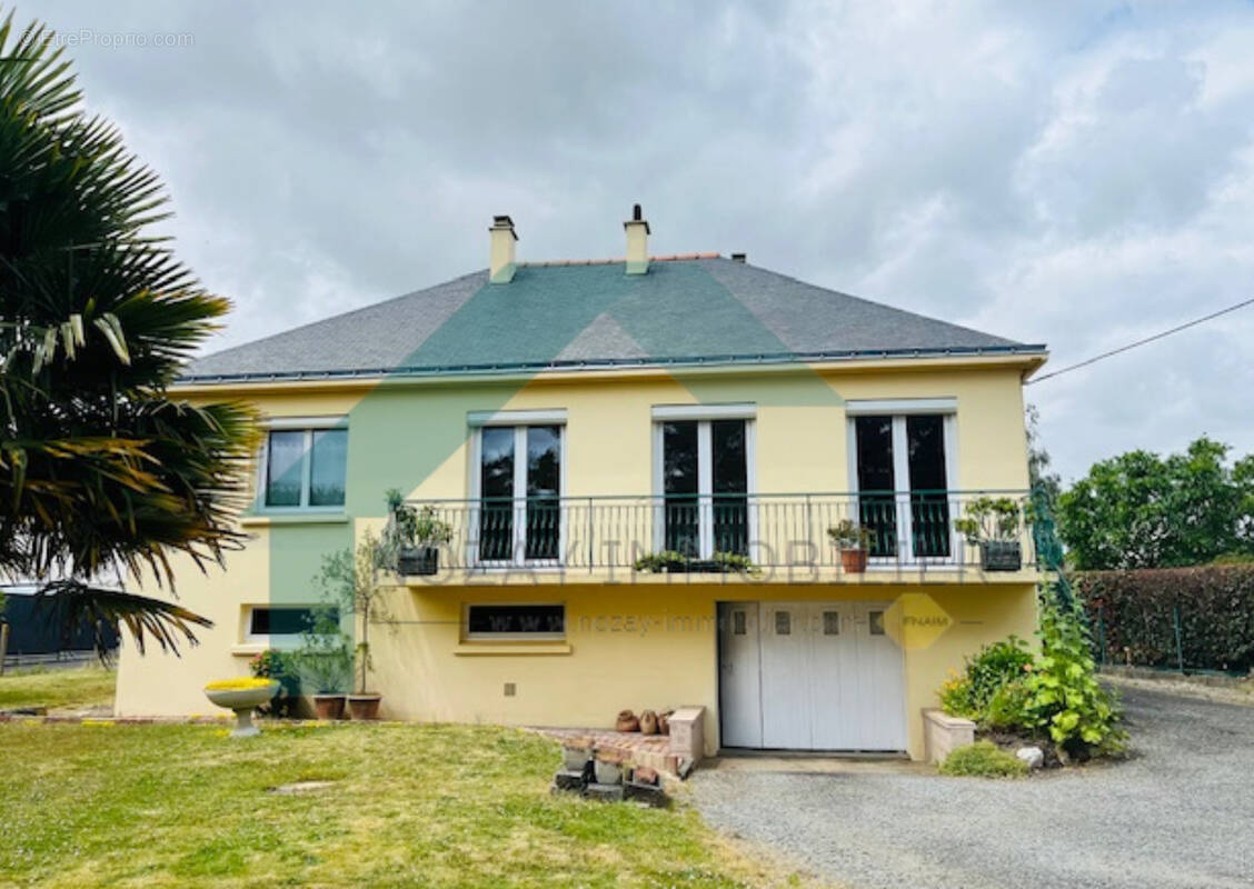 Maison à NOZAY