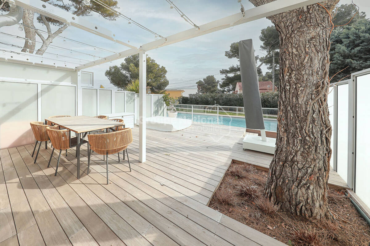 Appartement à CARRY-LE-ROUET