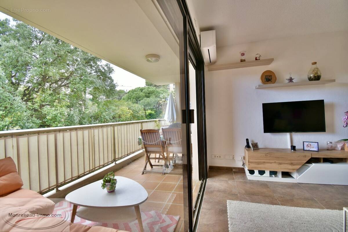 Appartement à LE CANNET