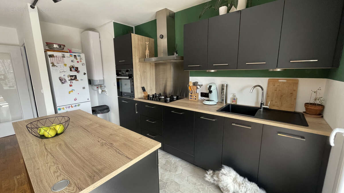 Appartement à SERANON