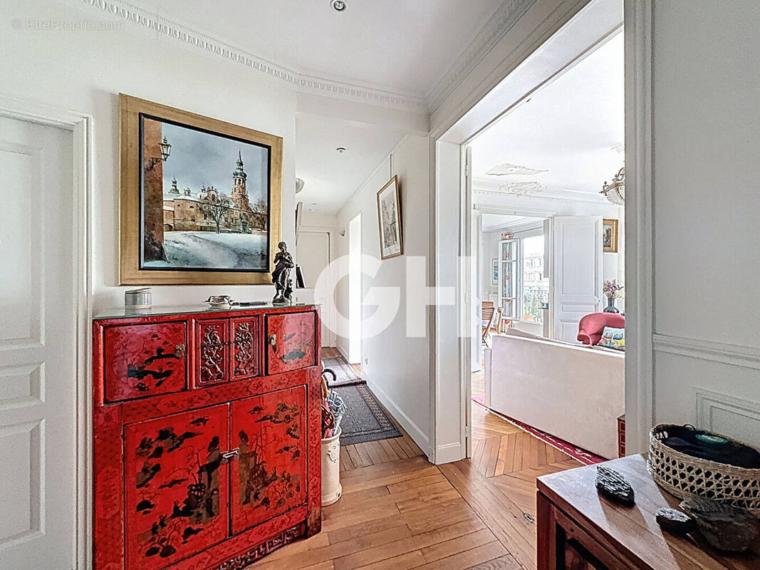 Appartement à PARIS-20E