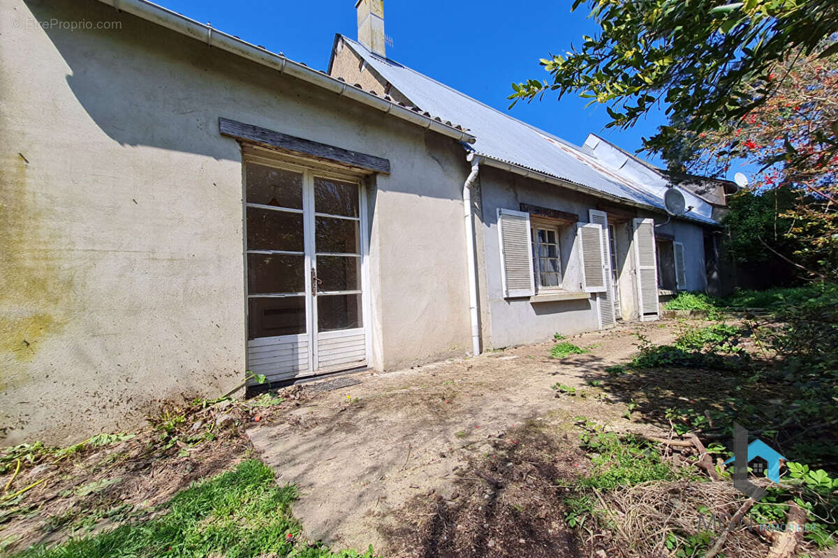 Maison à DANGEAU
