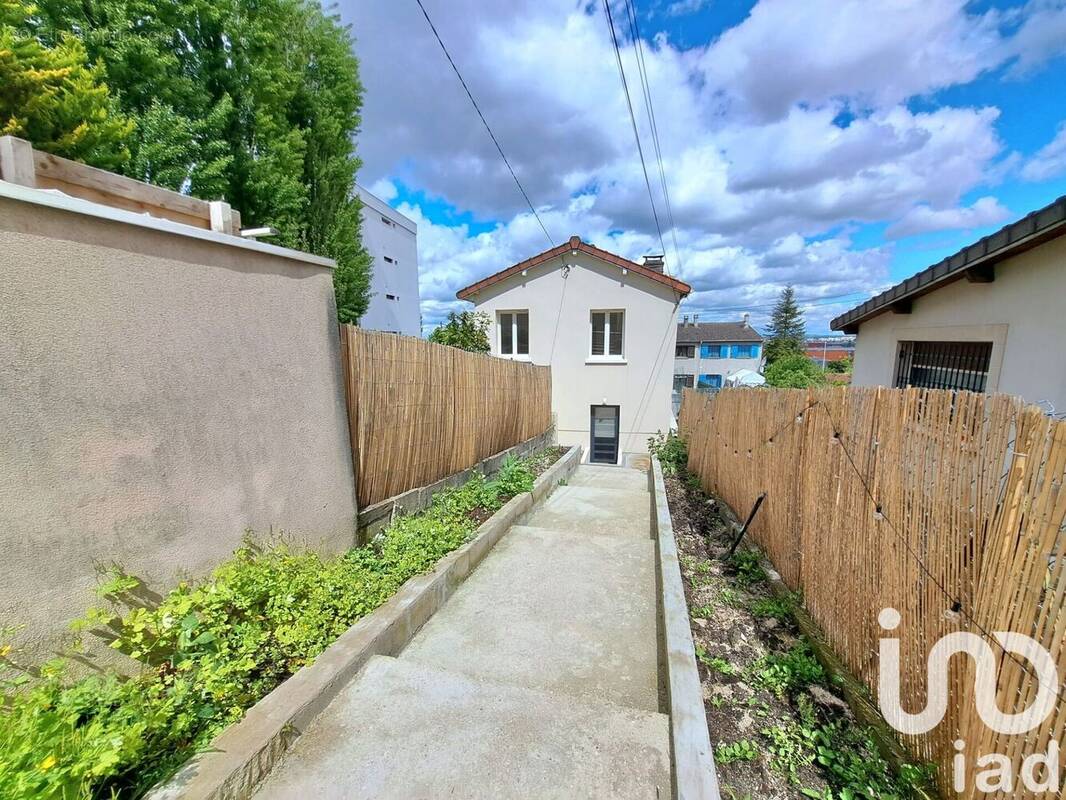 Photo 1 - Maison à NOISY-LE-SEC