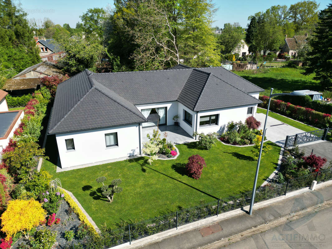 Maison à SAINT-GEORGES-DES-GROSEILLERS
