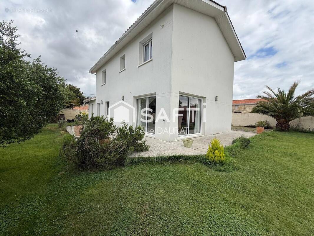 Photo 1 - Maison à AMBARES-ET-LAGRAVE