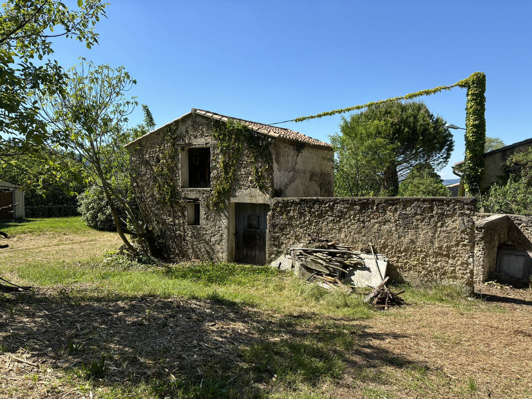 Maison à MALAUCENE