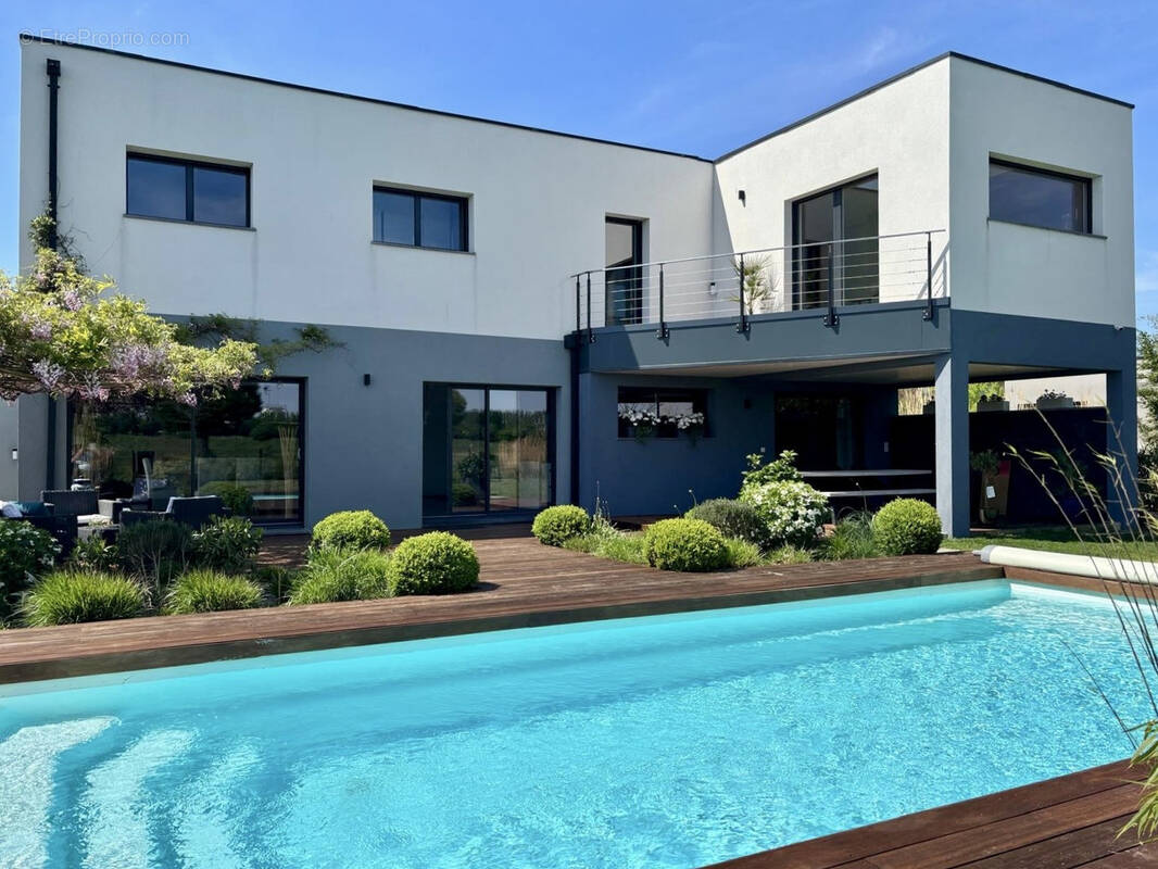 Maison à MERIGNIES