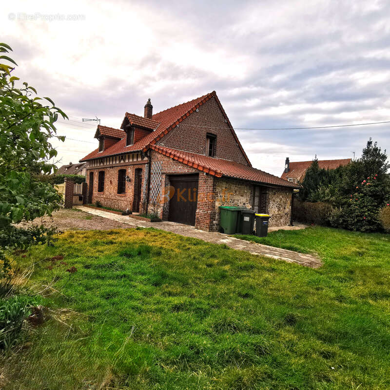 Maison à GREGES