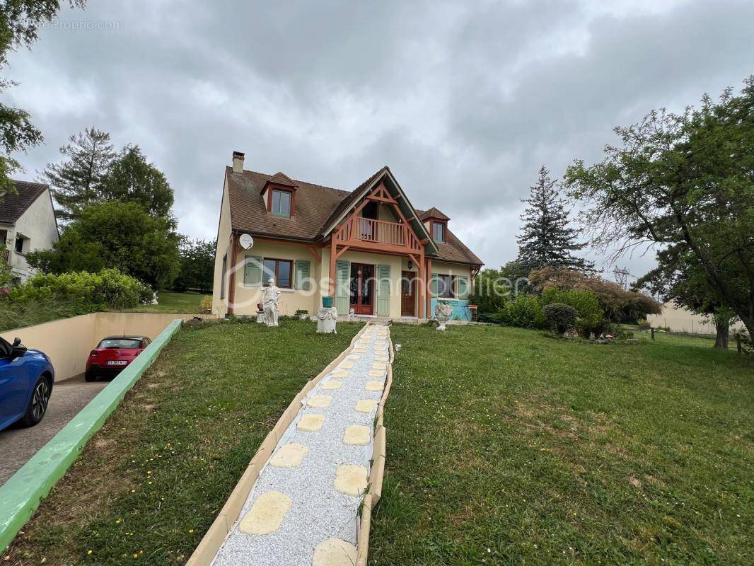 Maison à COULOMMIERS