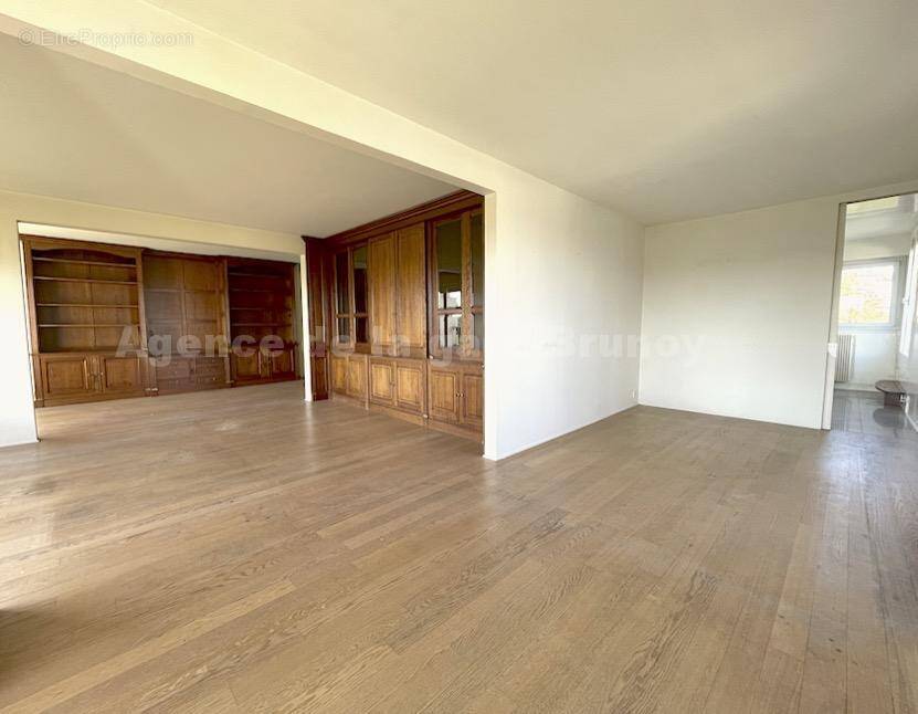 Sejour 1 - Appartement à BRUNOY