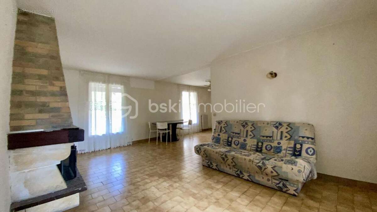 Maison à BEAULIEU