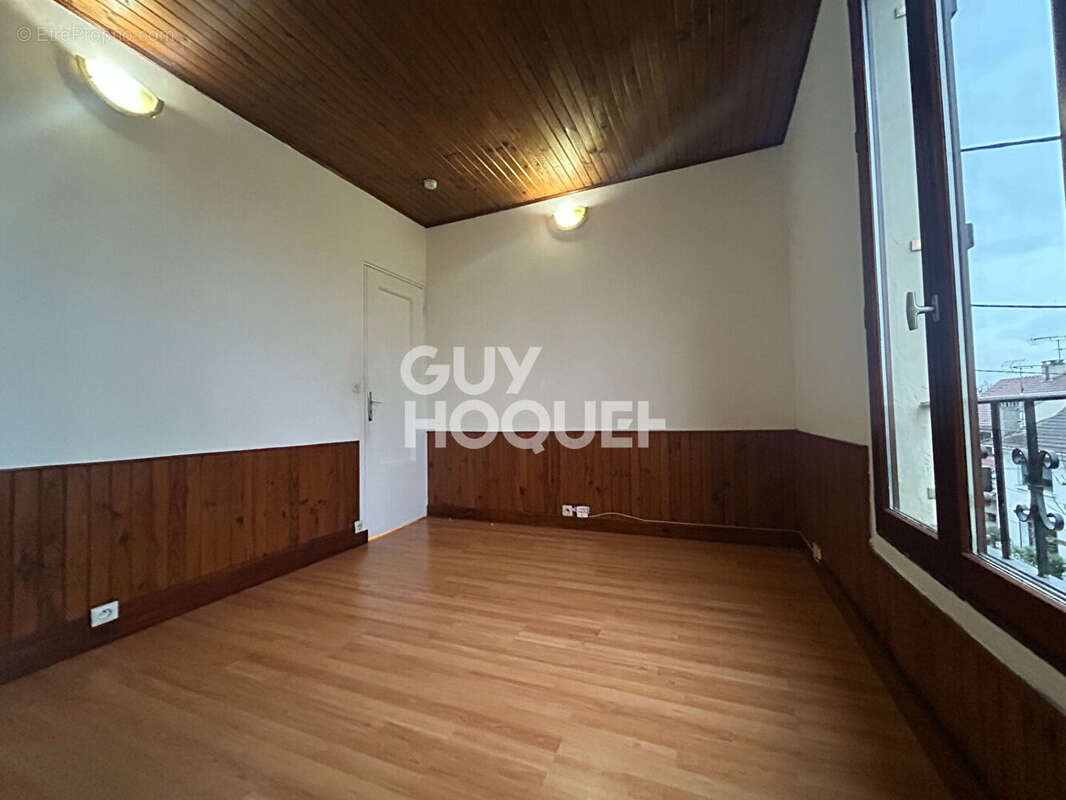 Appartement à NEUILLY-PLAISANCE