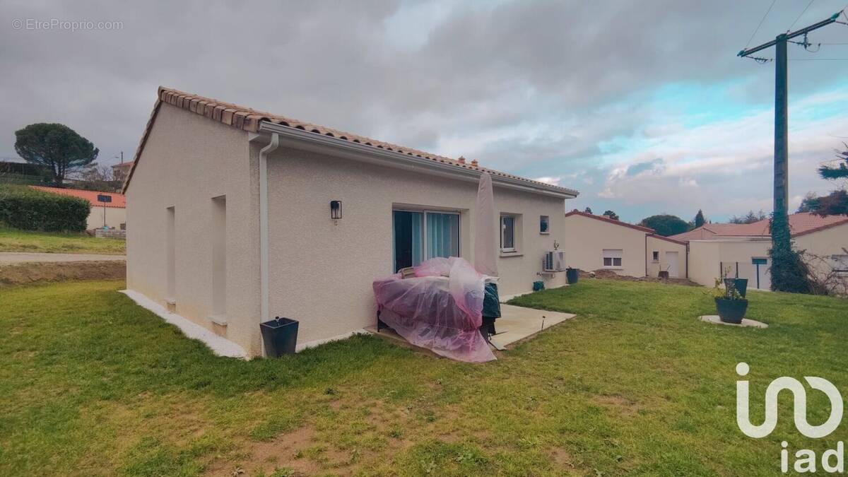 Photo 1 - Maison à DAVEZIEUX
