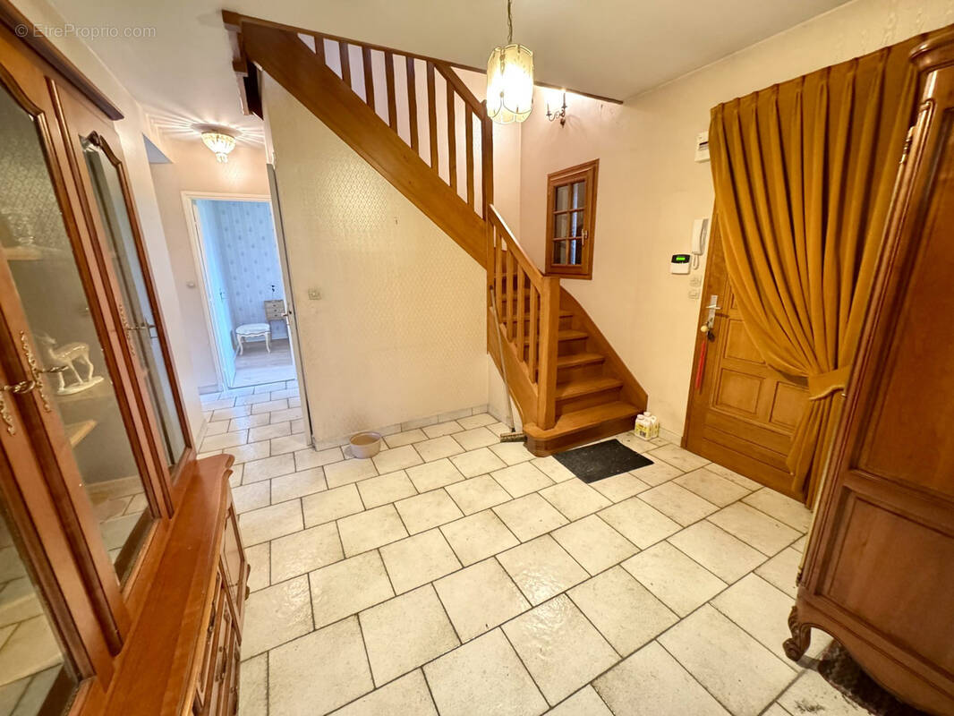 Maison à MONTS