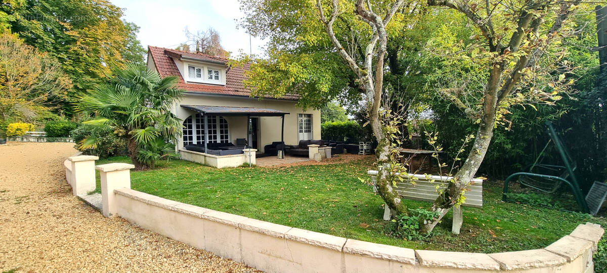 Maison à CHOISY-AU-BAC
