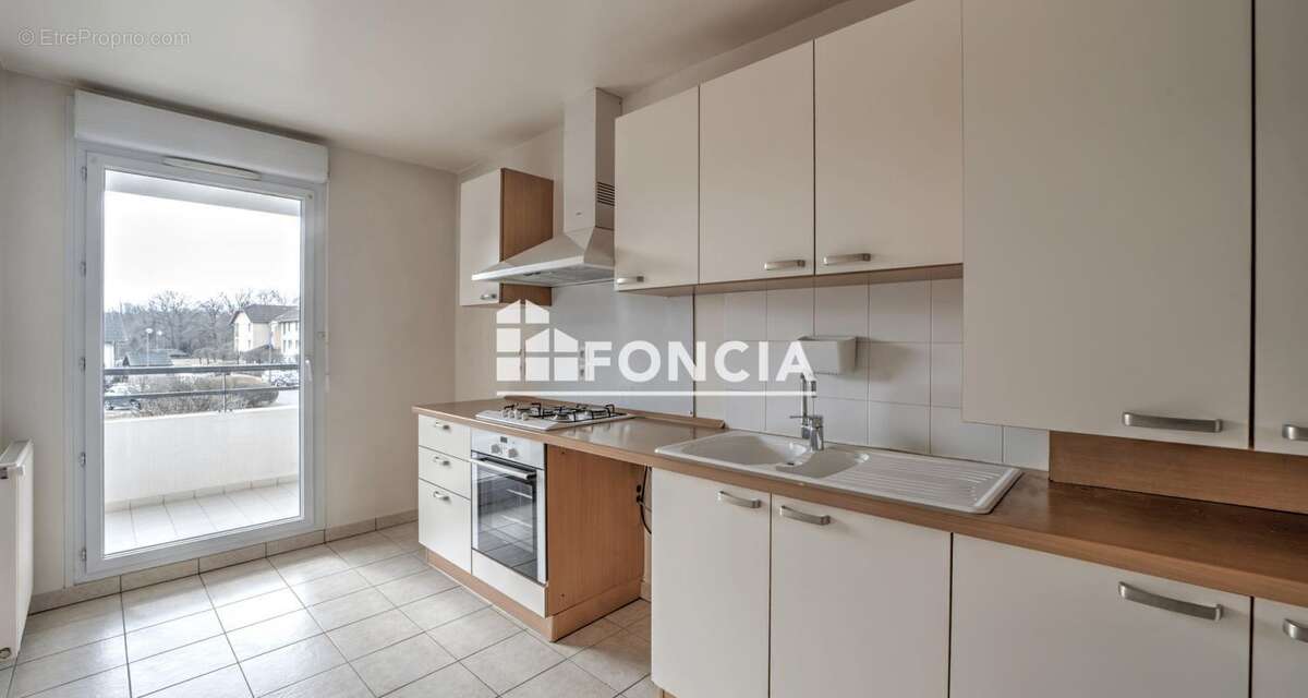 Appartement à SAINT-GENIS-POUILLY