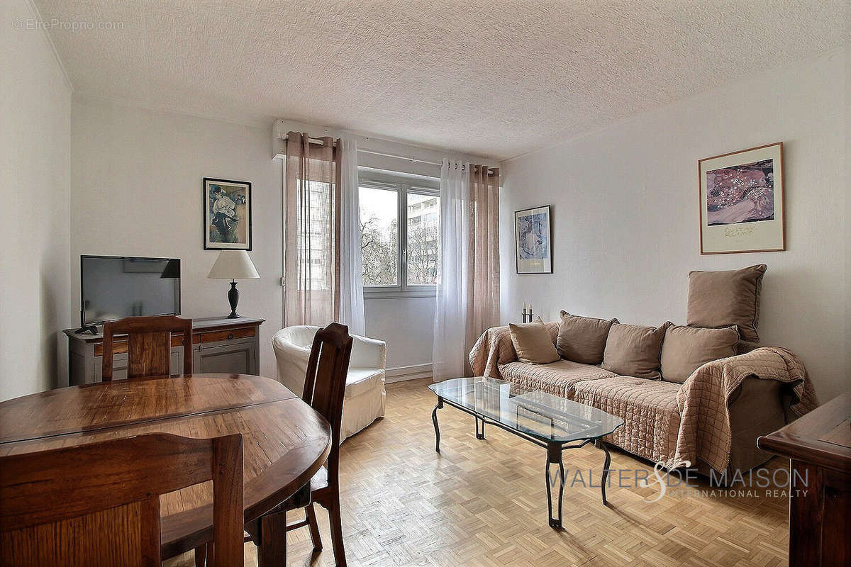 Appartement à SAINT-GRATIEN