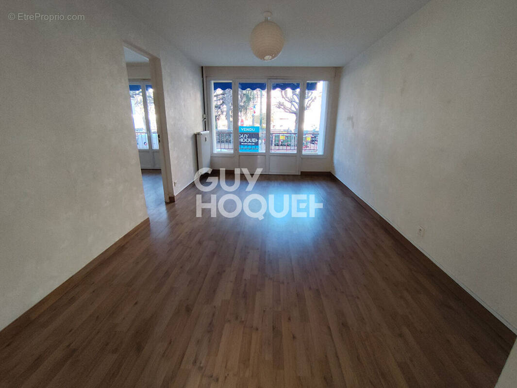 Appartement à MONTROND-LES-BAINS