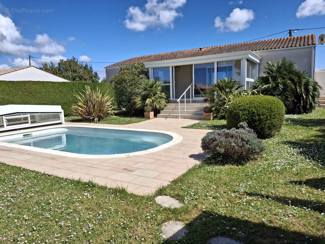 Maison à ETAULES