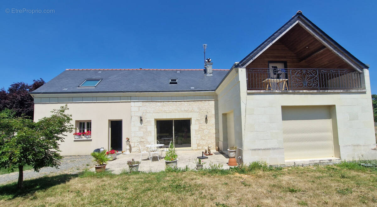 Maison à CHINON