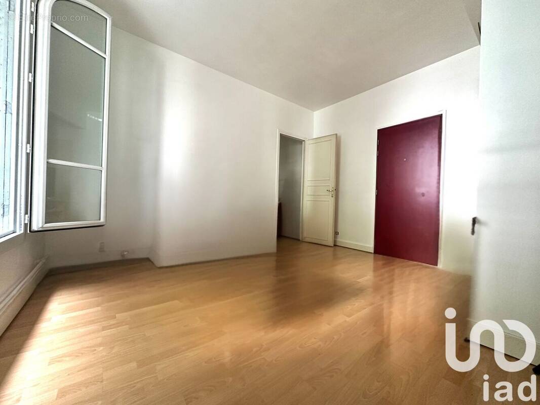 Photo 1 - Appartement à COURBEVOIE