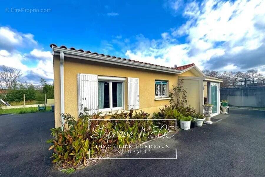 Maison à VENDAYS-MONTALIVET