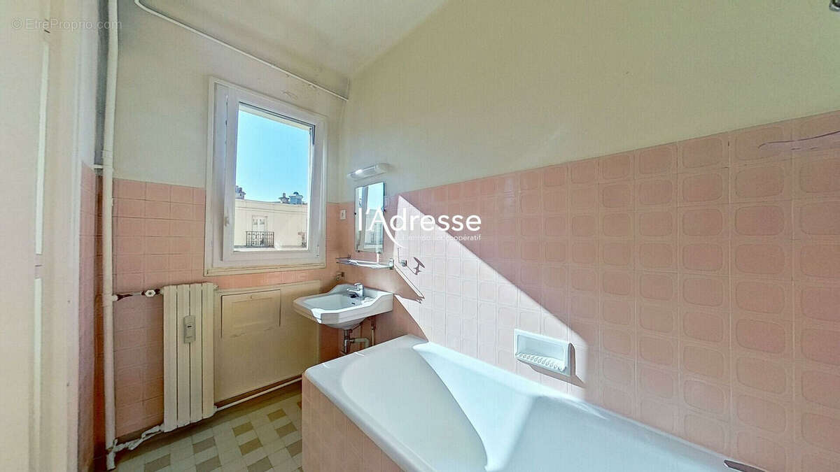 Appartement à PARIS-15E