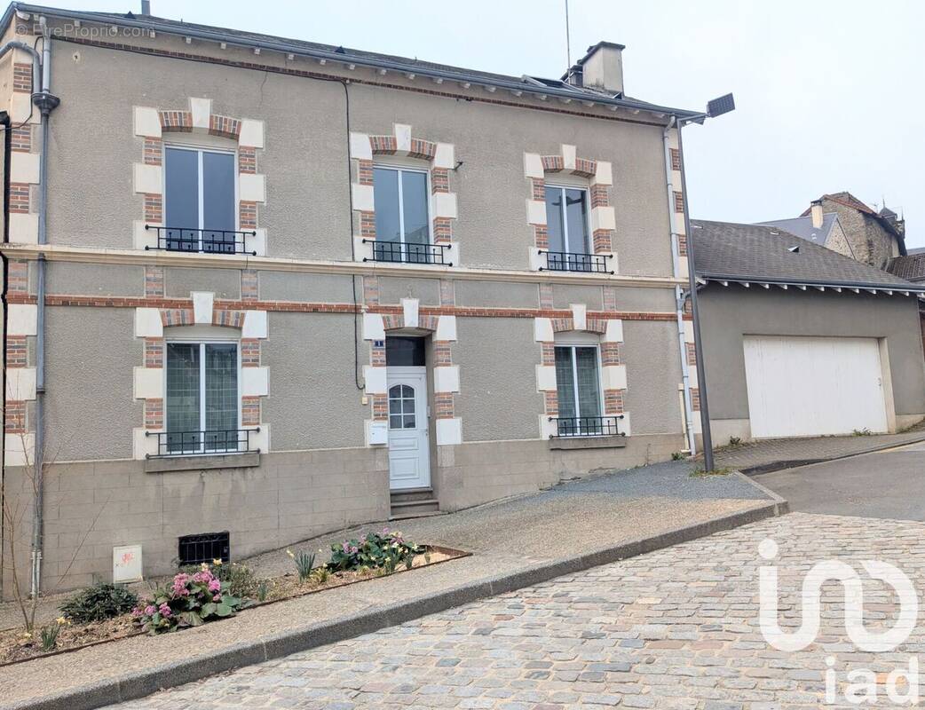 Photo 1 - Maison à LA SOUTERRAINE