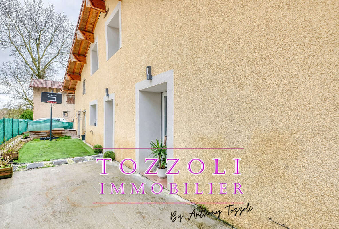 Maison à SAINT-QUENTIN-FALLAVIER