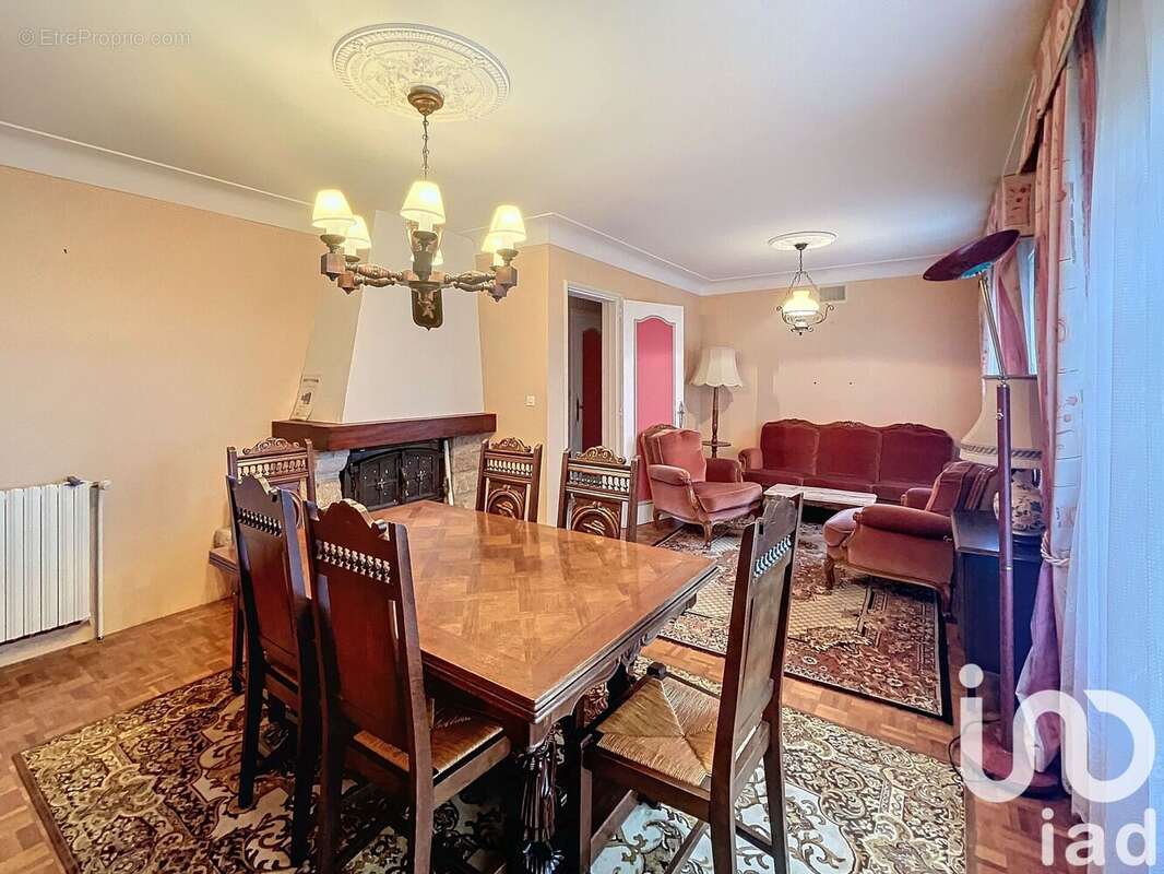 Photo 3 - Maison à BAINS-SUR-OUST