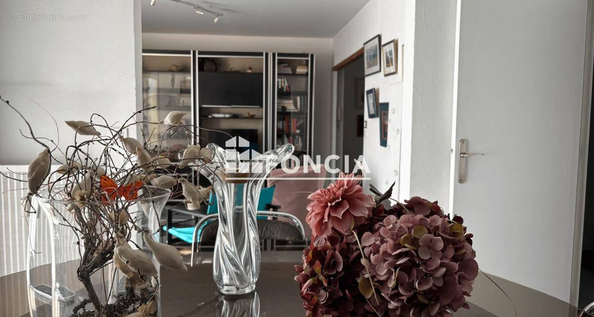 Appartement à GUILHERAND-GRANGES