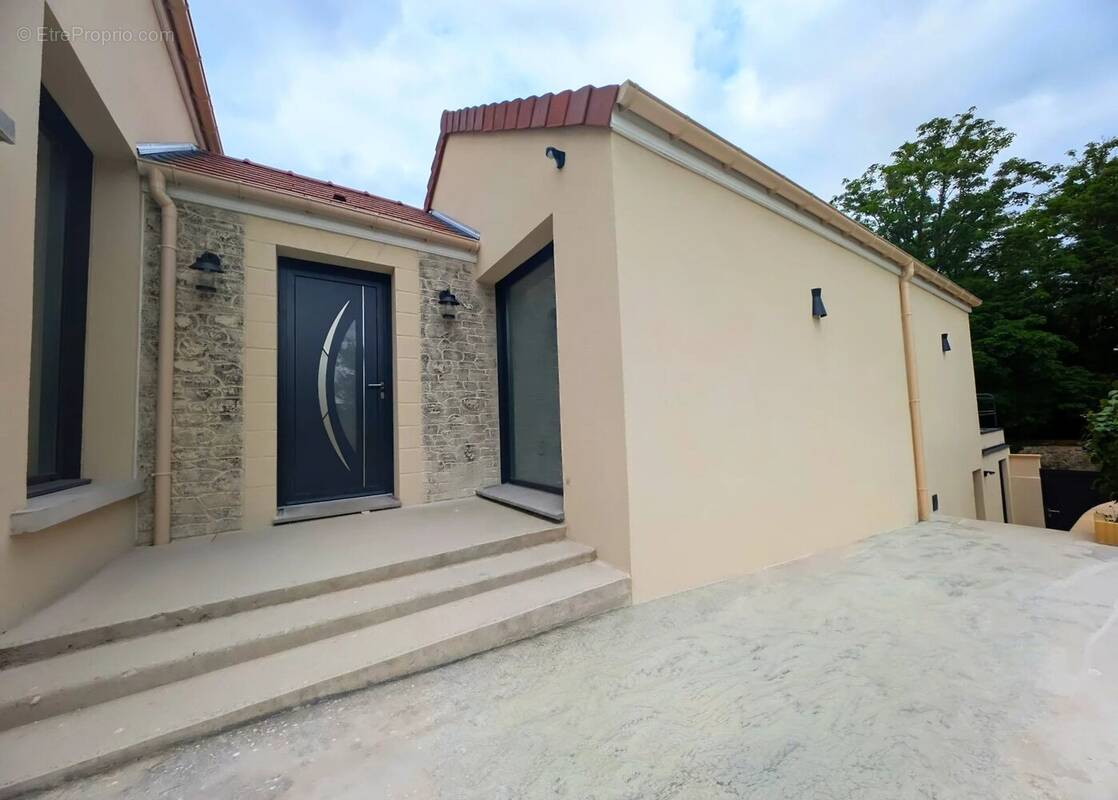 Maison à JOUARS-PONTCHARTRAIN