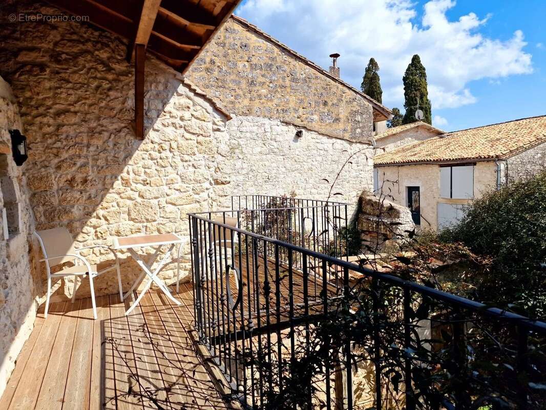 Maison à EYMET
