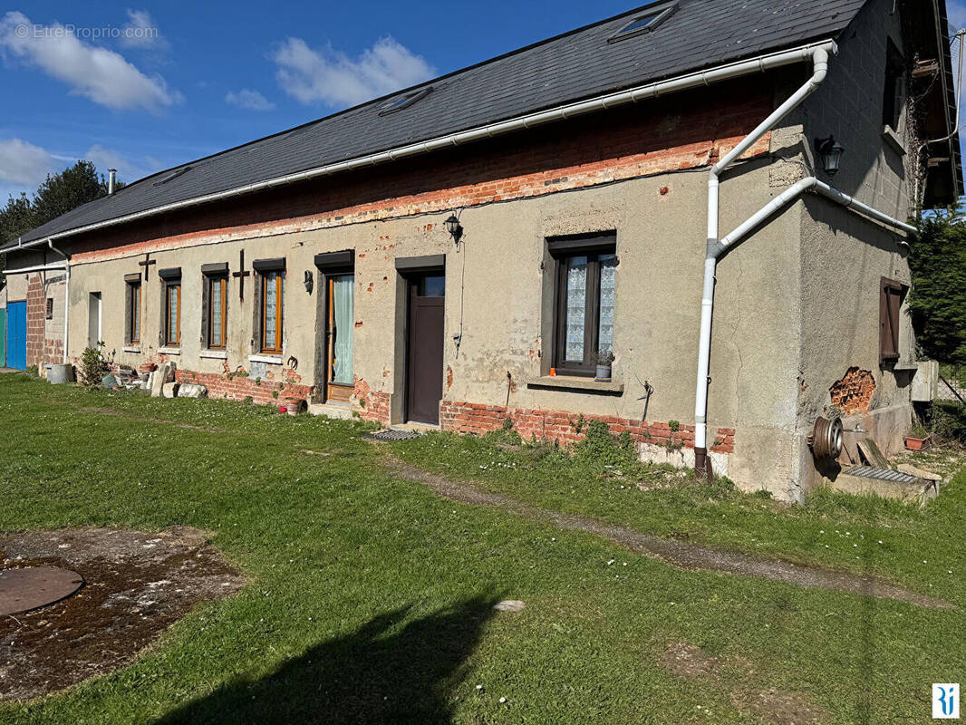 Maison à LA NEUVILLE-CHANT-D&#039;OISEL