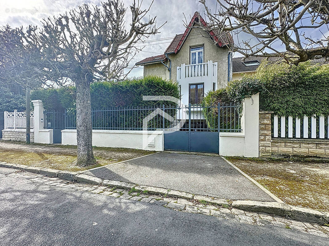 Maison à GOURNAY-SUR-MARNE