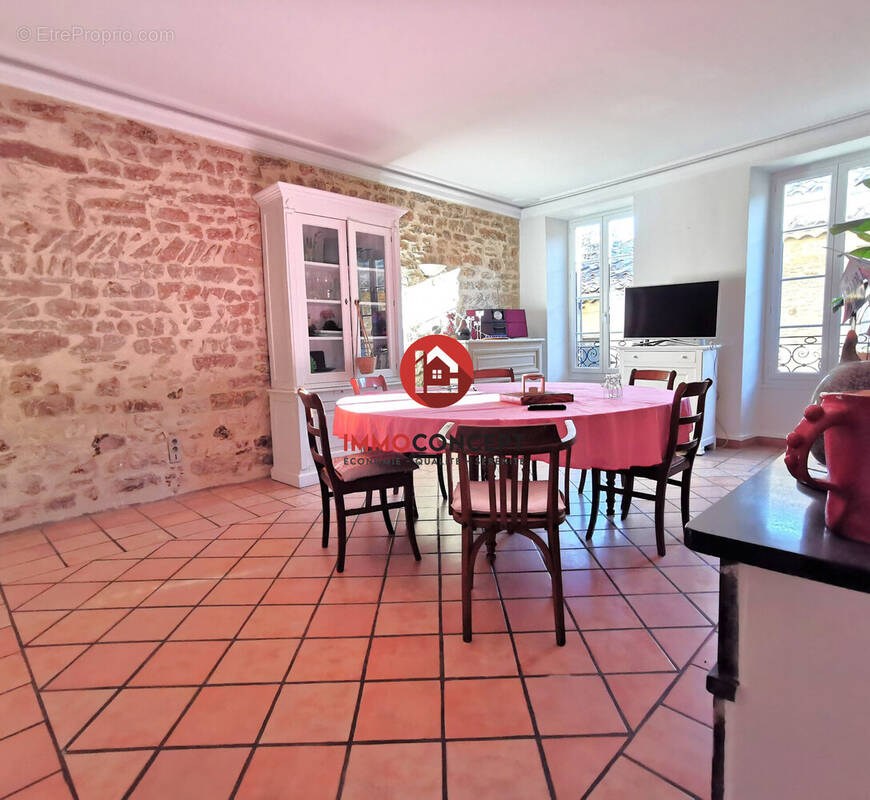 Maison à BAGNOLS-SUR-CEZE