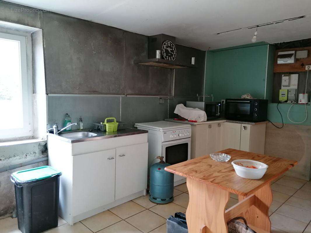 Maison à LA TRINITE-PORHOET