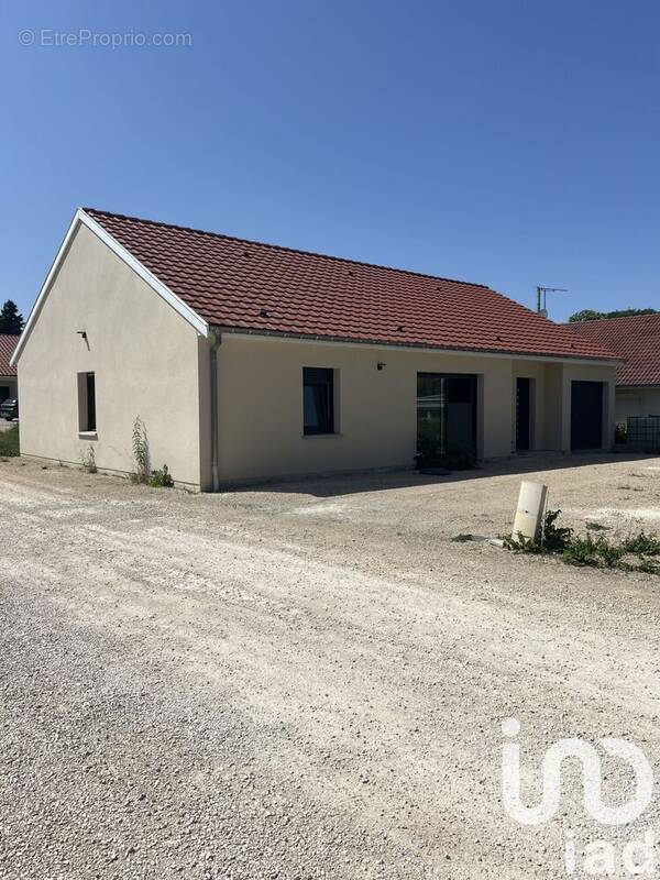 Photo 1 - Maison à NEUFCHATEAU