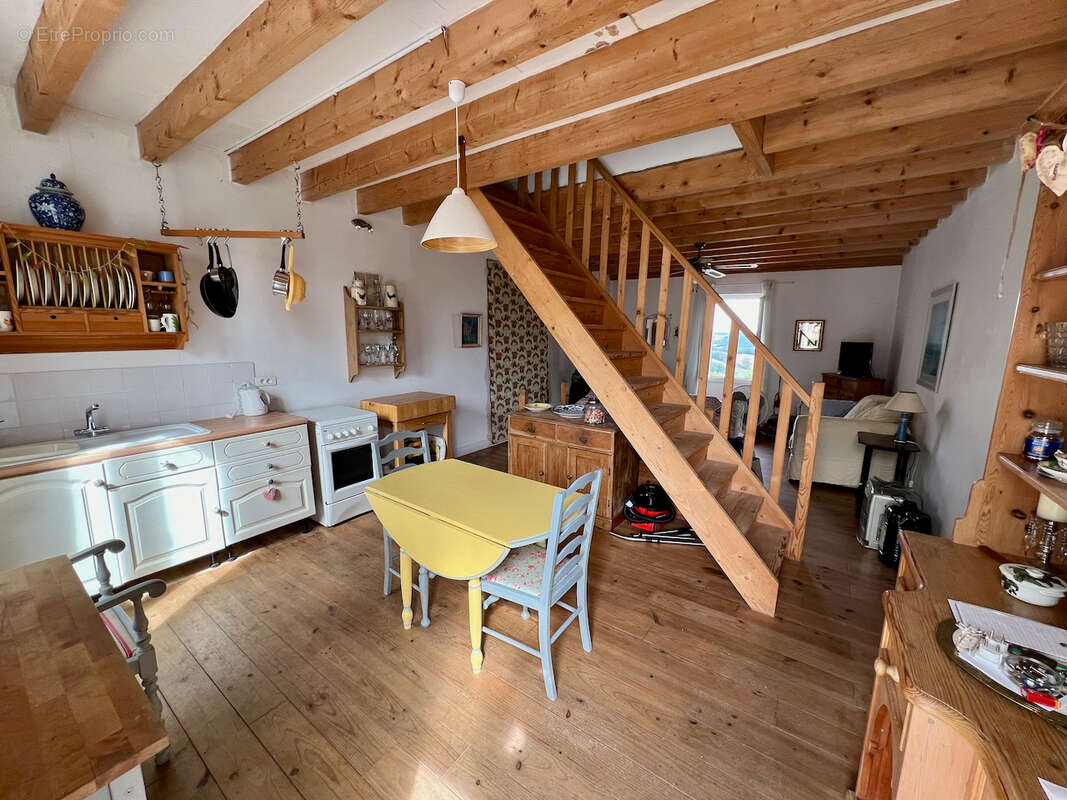 Maison à MONCLAR