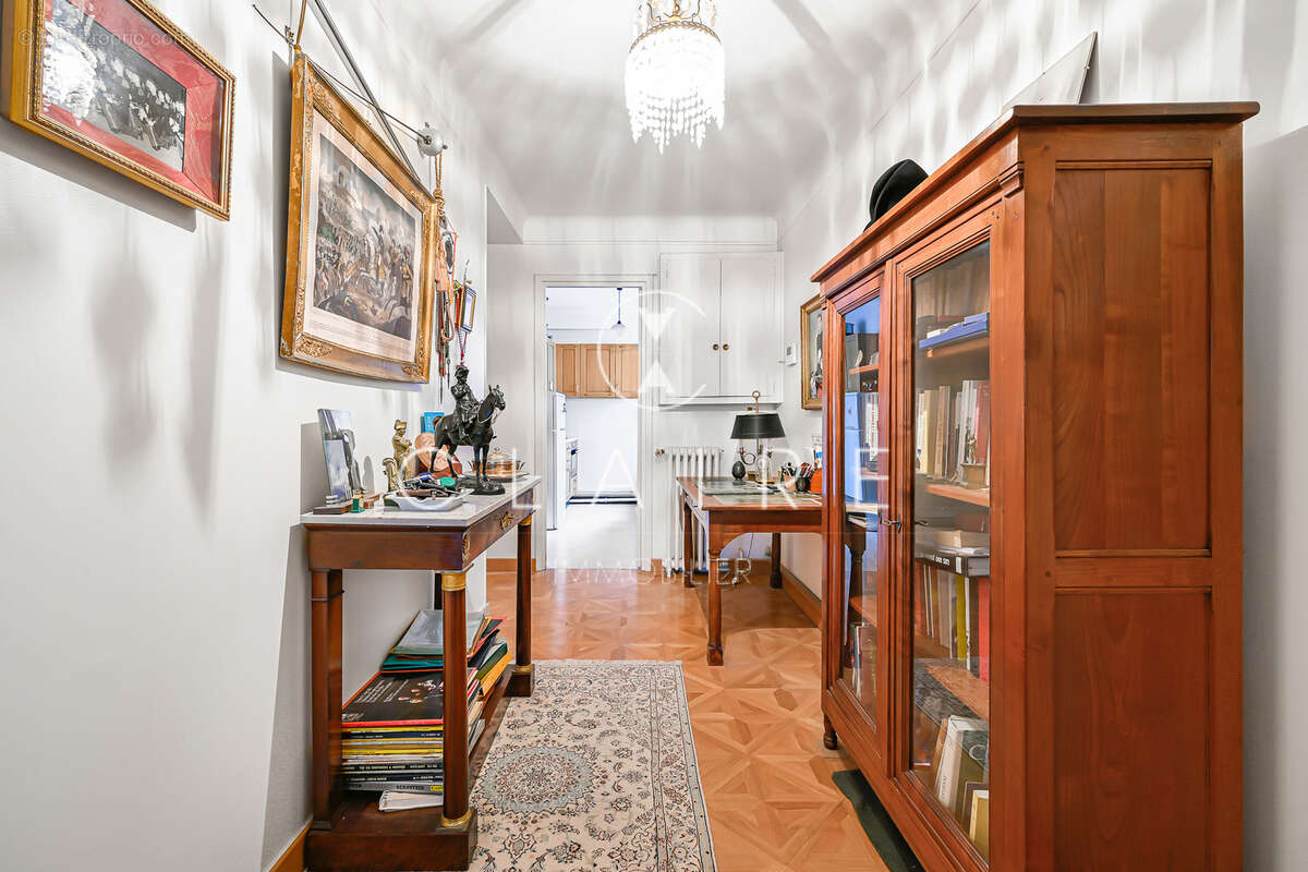 Appartement à PARIS-7E