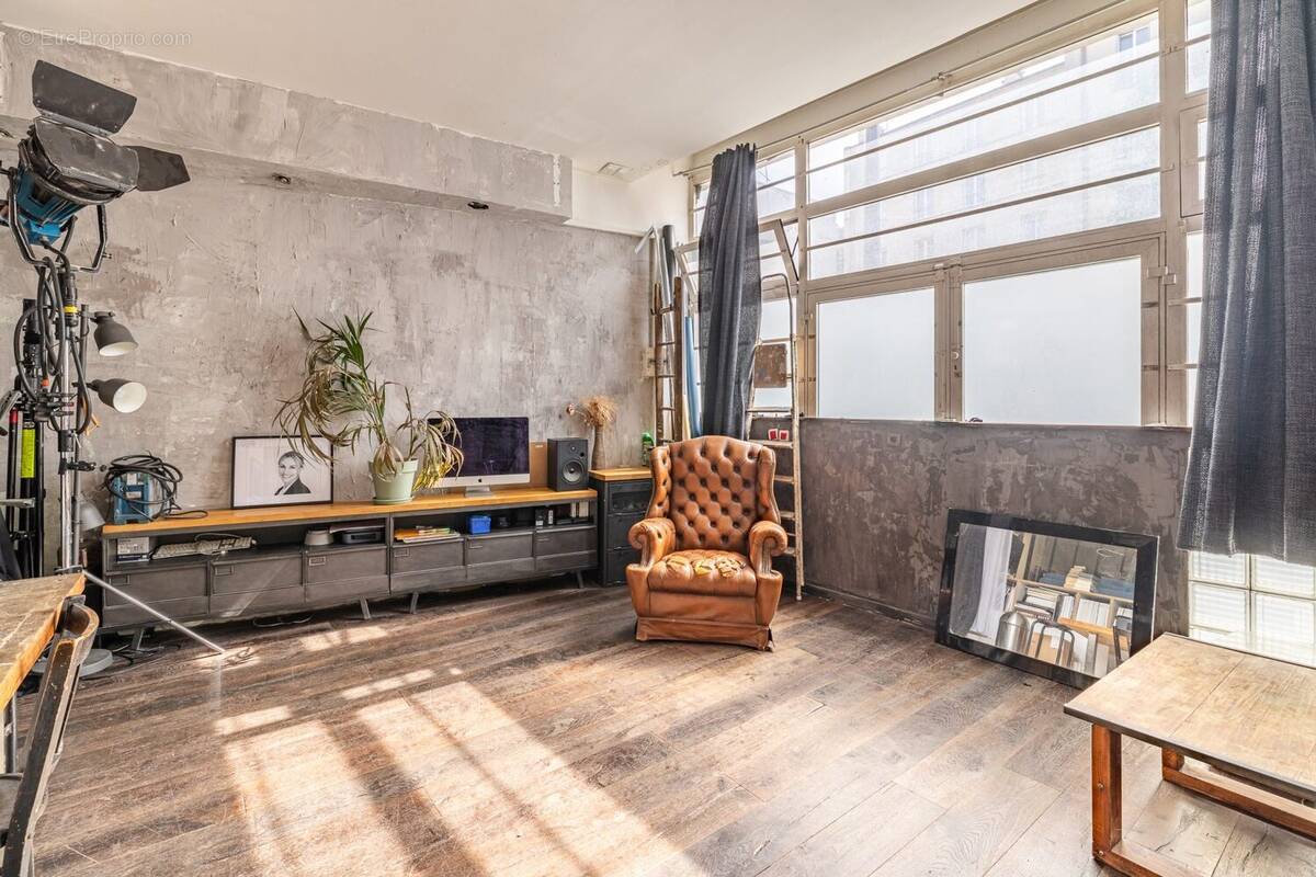 Appartement à PARIS-20E