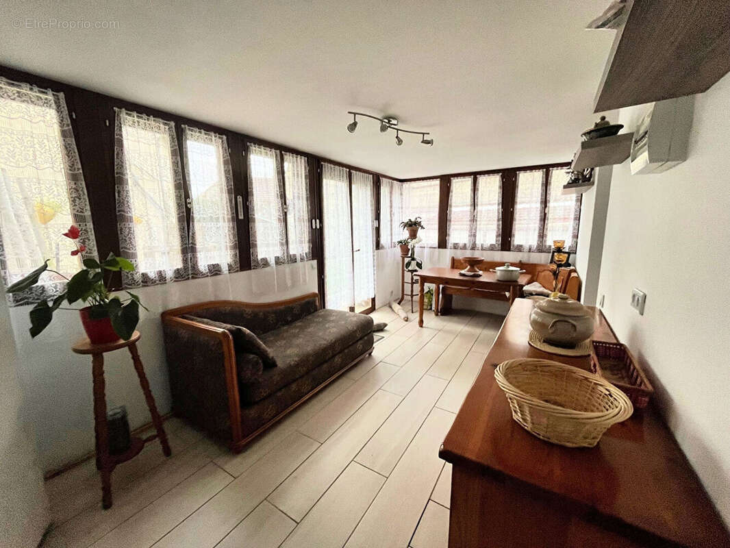 Maison à GUERNES