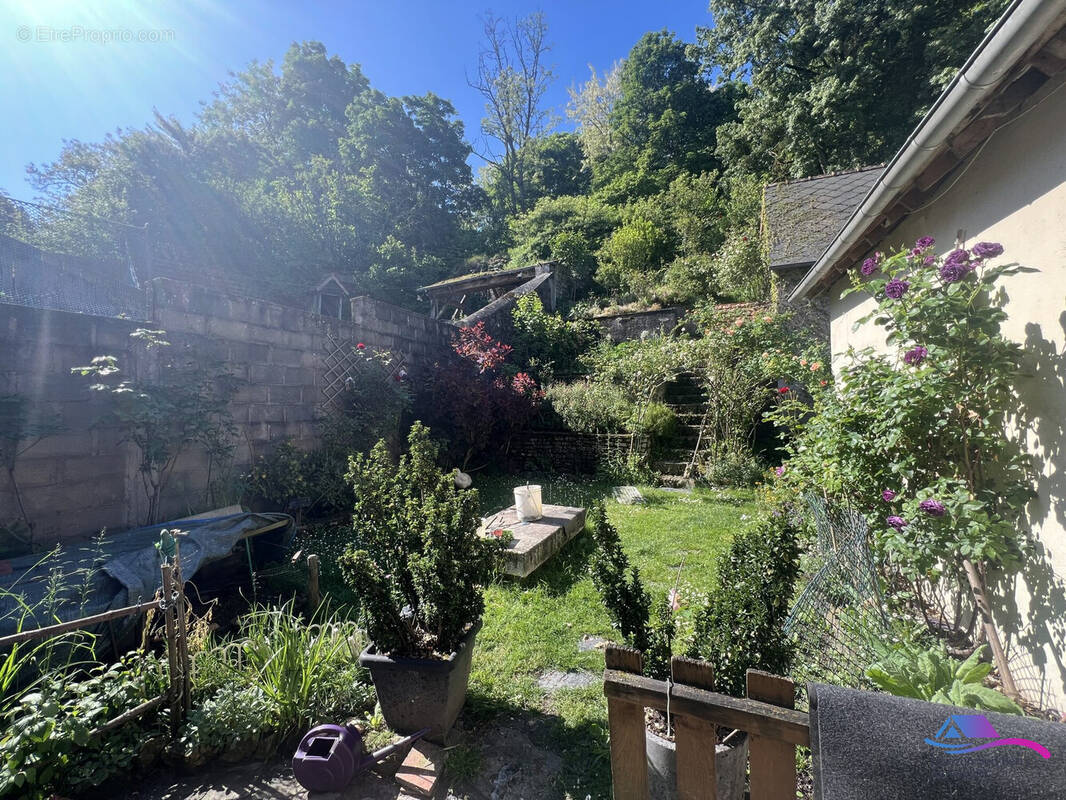 jardin - Maison à LE CHATELET