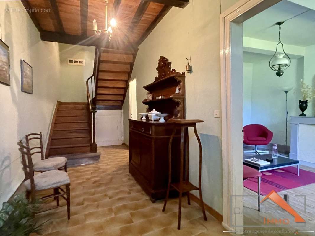 Maison à SAINT-MARTORY