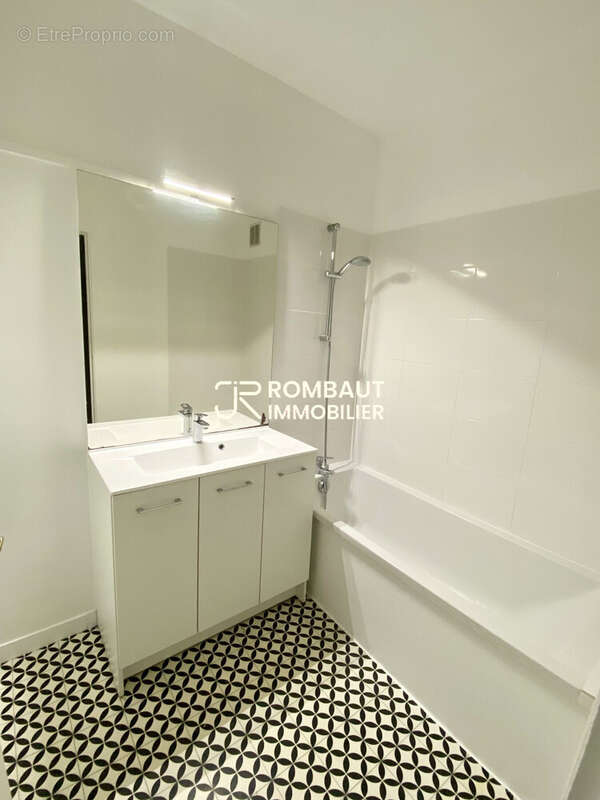 Appartement à LA CELLE-SAINT-CLOUD