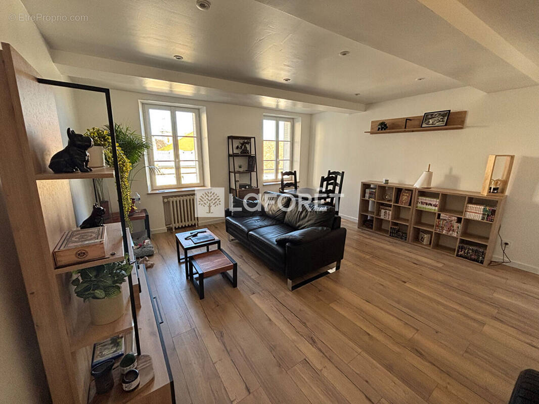 Appartement à FALAISE