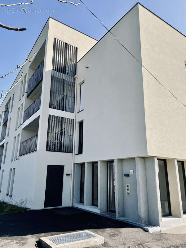 Appartement à L&#039;ISLE-D&#039;ABEAU