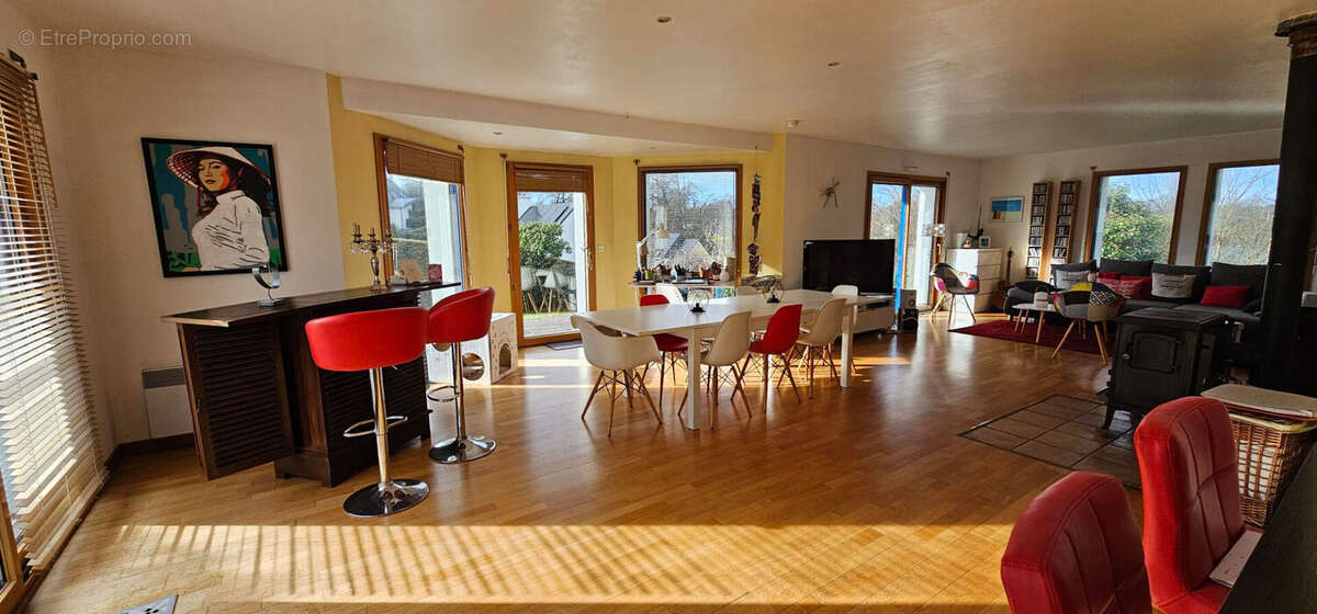 Maison à COMBRIT